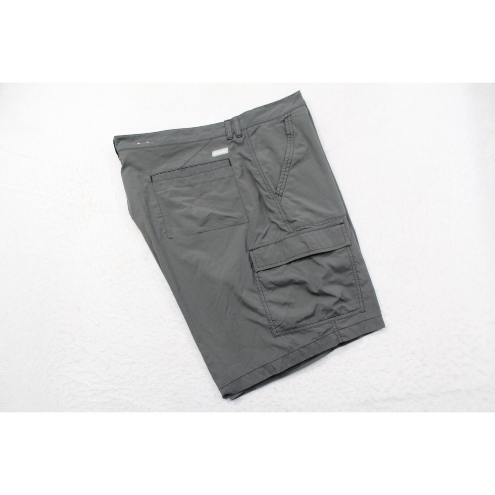 Columbia Cargo Shorts Gray Omni-Shade 100% Nylon Flat Front Mens Size 42 x 9"
